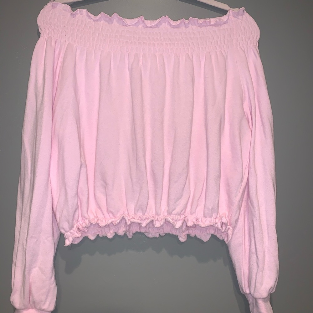 𝙰𝚌𝚛𝚘𝚜𝚜 𝚂𝚑𝚘𝚞𝚕𝚍𝚎𝚛 𝚃𝚘𝚙